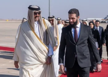 Emir Qatar, Sheikh Tamim bin Hamad Al Thani, tiba di Damaskus dan diterima oleh Presiden Suriah Ahmed Al-Sharaa (Amiri Diwan)
