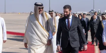 Emir Qatar, Sheikh Tamim bin Hamad Al Thani, tiba di Damaskus dan diterima oleh Presiden Suriah Ahmed Al-Sharaa (Amiri Diwan)